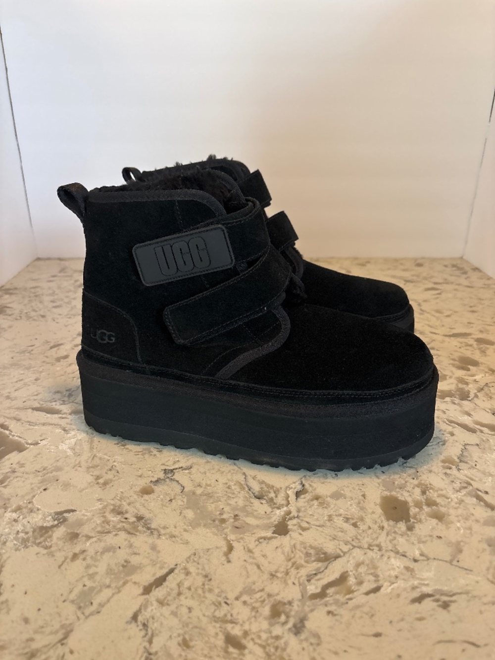 Women’s Black UGG Neumel  Suede Platform Ankle  Boots Velcro Size 8